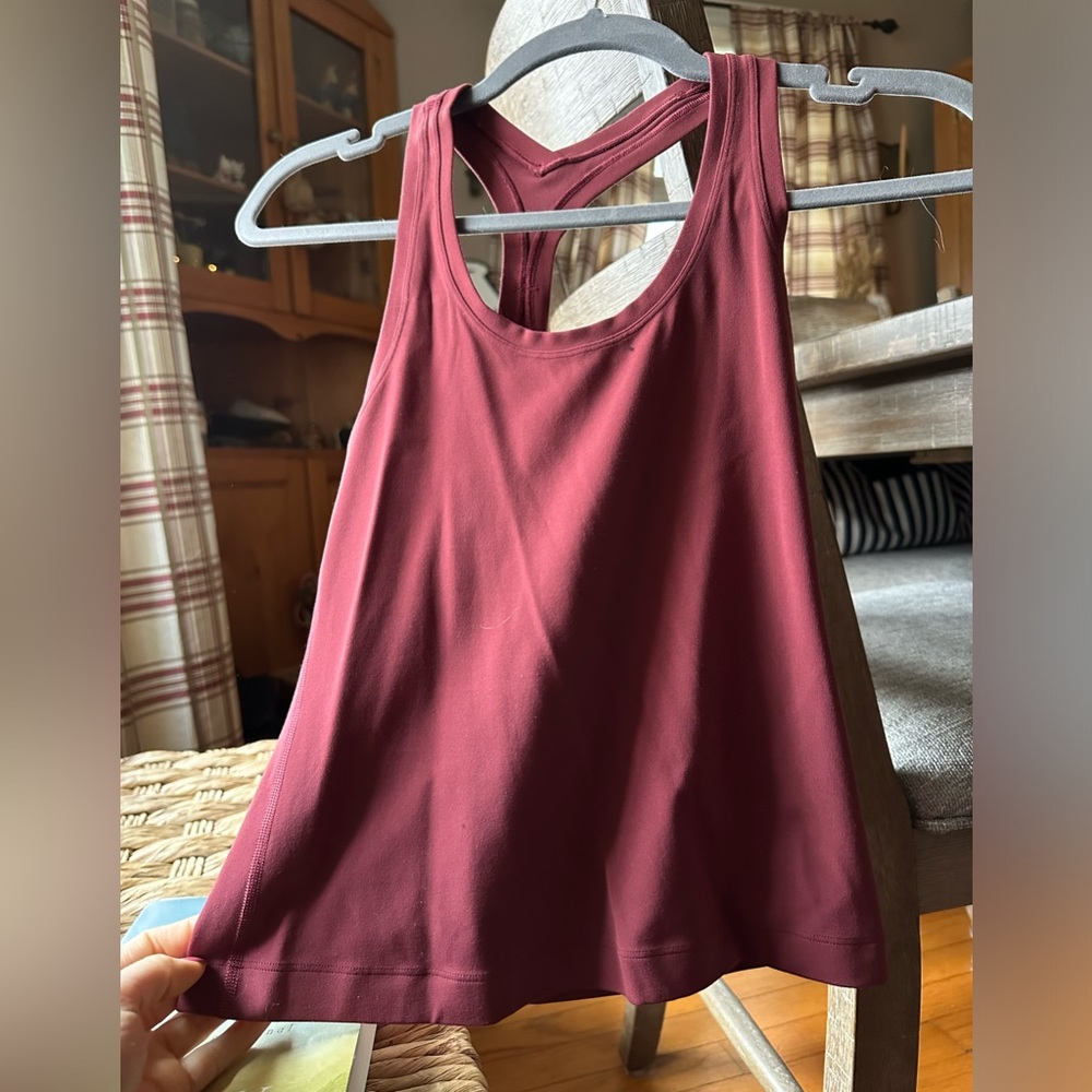✨ Lululemon Cool Racerback Tank Cropped - Burgundy ✨